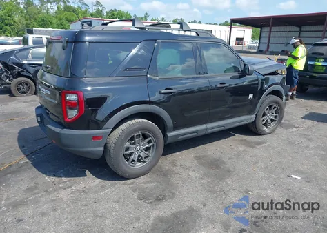 2021 Ford Bronco Sport Big Bend z USA, uszkodzony, nr VIN 3FMCR9B68MRA10365